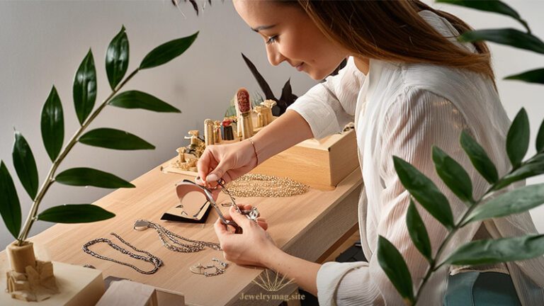 How to Become a Jewelry Designer